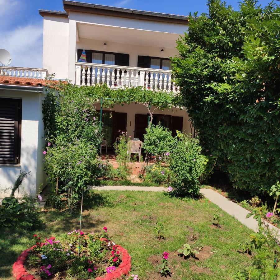 Apartments Tessa 77 Μεντουλίν Εξωτερικό φωτογραφία